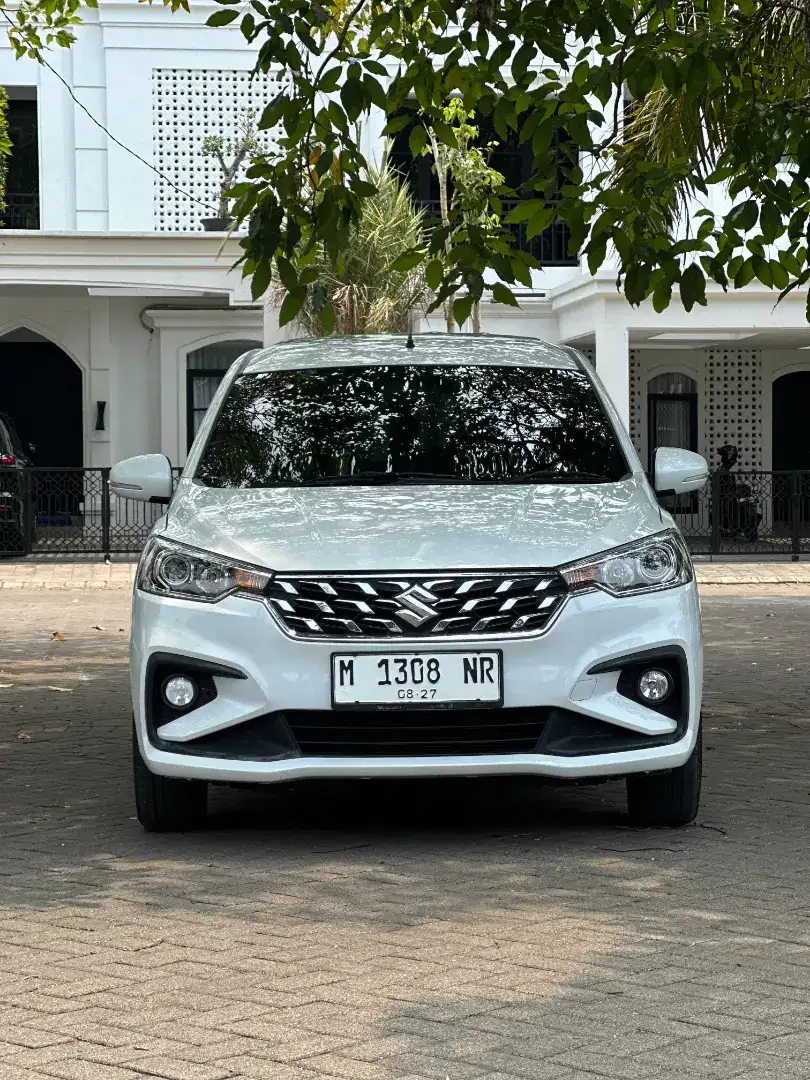 Ertiga GX hybrid 2022 KM 11rb like new,sangat istimewa ,murah poll