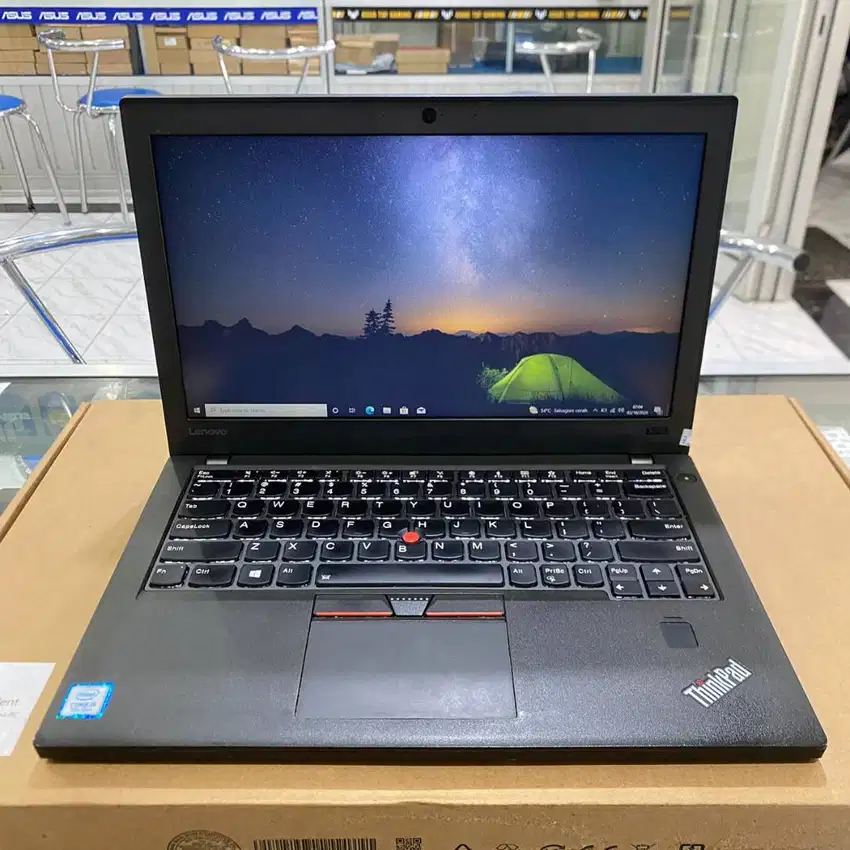 Lenovo Thinkpad X270 Core i5-6300U 16GB 256GB 12HD Win10