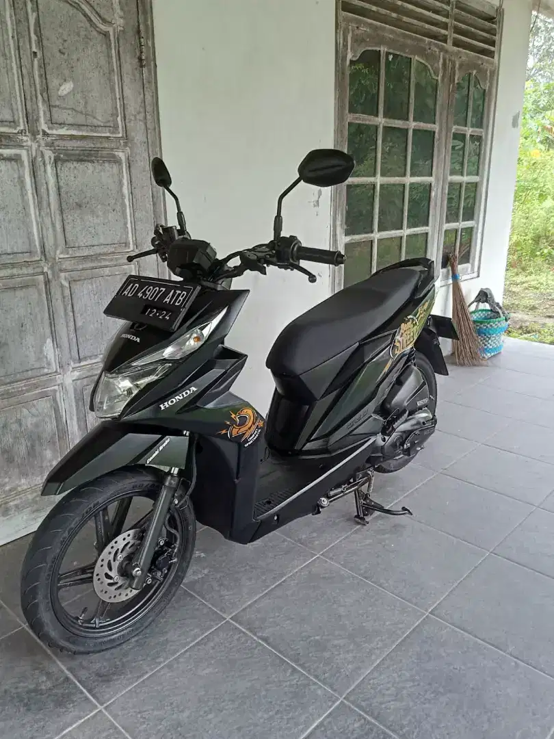 Honda beat street