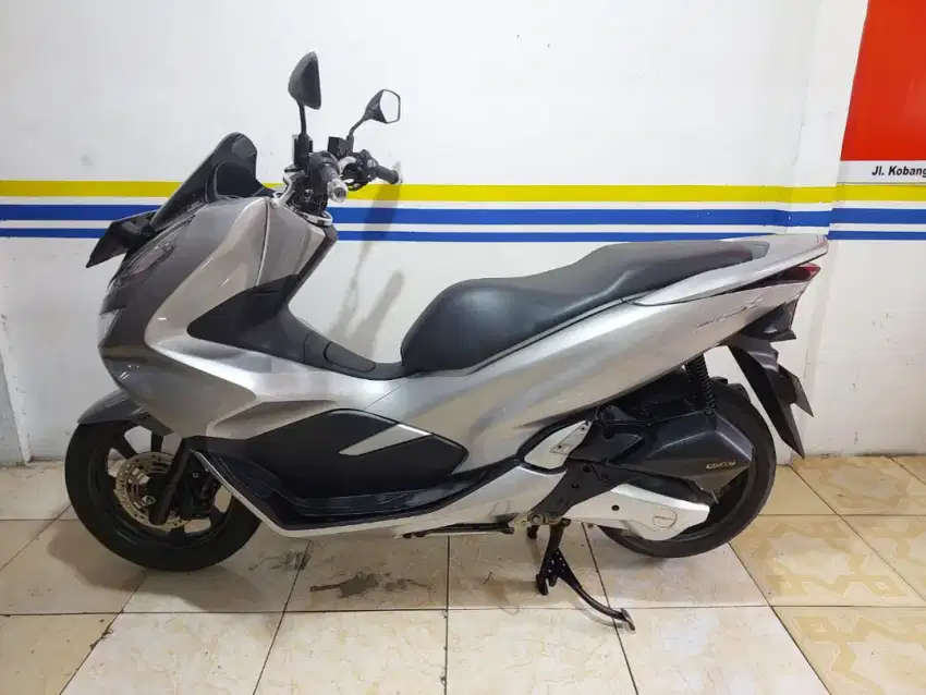 CASH KREDIT DP MINIM 2JTA HONDA PCX 150 CBS ISS THN 2019 SIAP PAKAI