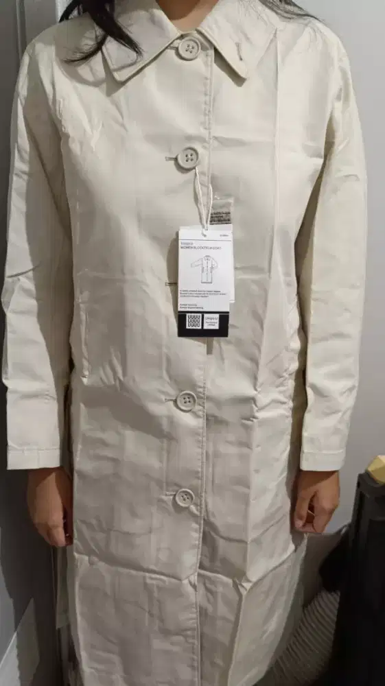 Uniqlo Coat for Womens, kondisi baru (belum pernah dipakai)