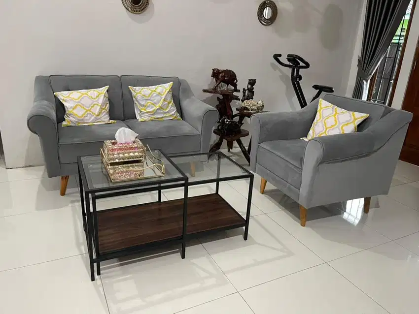 sofa + meja (informa)