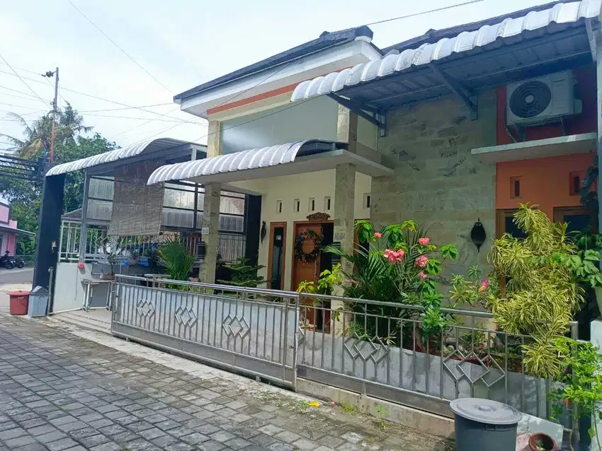 DIJUAL RUMAH MEWAH DAN SEISINYA UTARA PABRIK GARMEN BANTUL JK12990