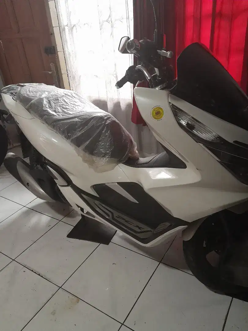 JUAL BU MOTOR PCX  THN 2018 bln Desember .