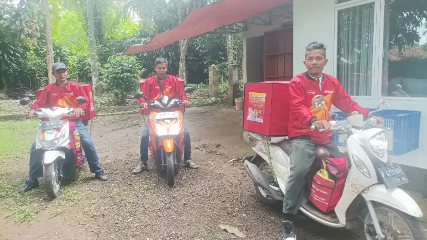 Sales minuman segar Sukabumi