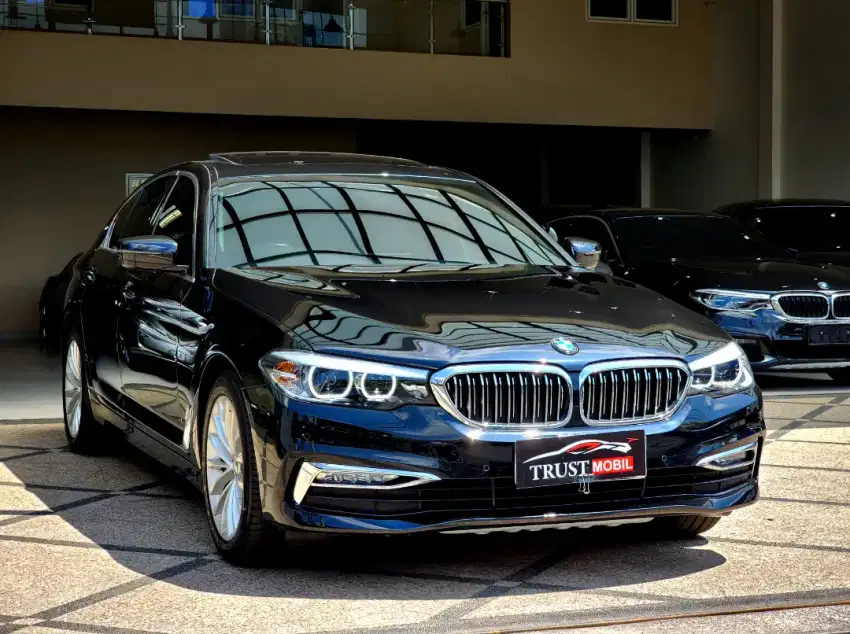 LOW KM!! BMW 530I SUNROOF LUXURY TURBO PK 2019 BLACK ON BROWN