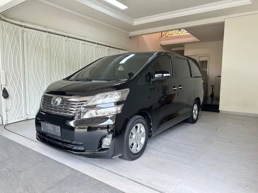 Toyota Vellfire 8 Seater Low KM Simpanan