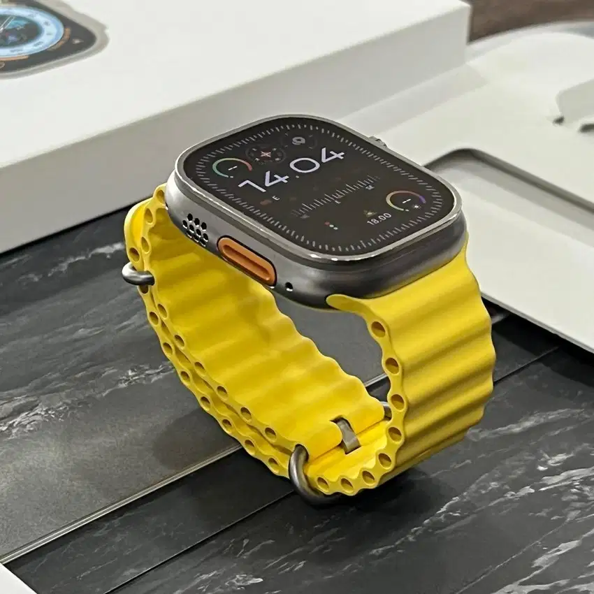 Apple Watch Ultra Gen 1 Yellow Ocean Band