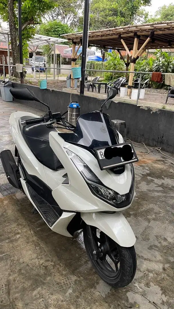 Honda PCX 2021 Putih