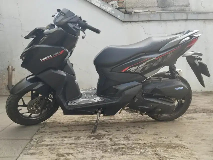 HONDA VARIO 160 CBS 2023 LOW KM 7K CASH KREDIT DP 2JT