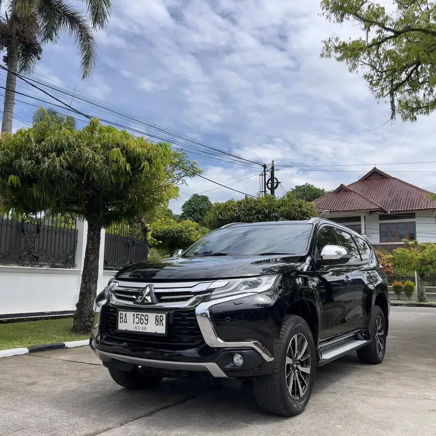 Pajero sport dakar 2018 istimewa (dp 20 jt)