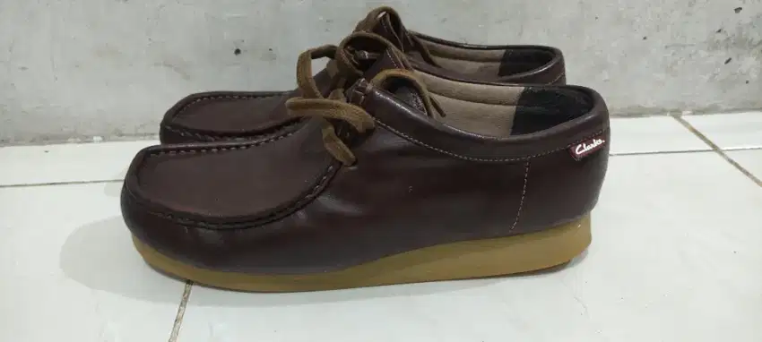 Clarks wallabee size 43