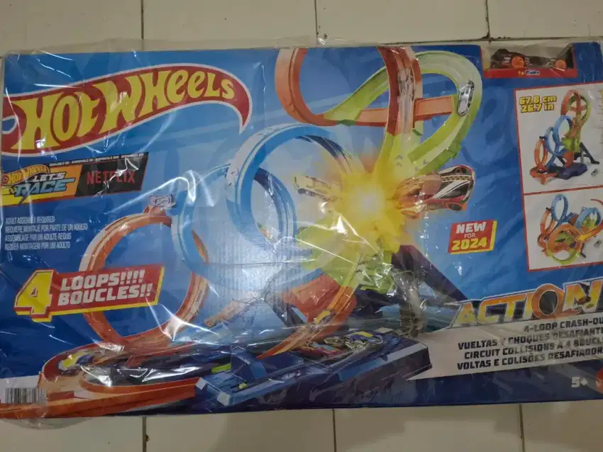 Dijual Track Hot Wheels 4 Loops Baru