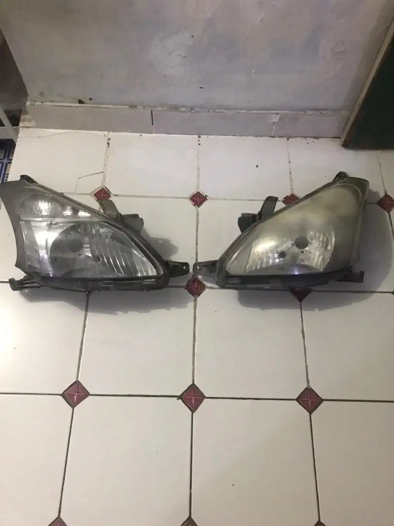 Jual Lampu Headlamp Avanza Xenia sepasang kanan kiri original