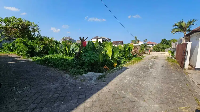 TANAH KOMERSIL LING. VILLA BERAWA CANGGU