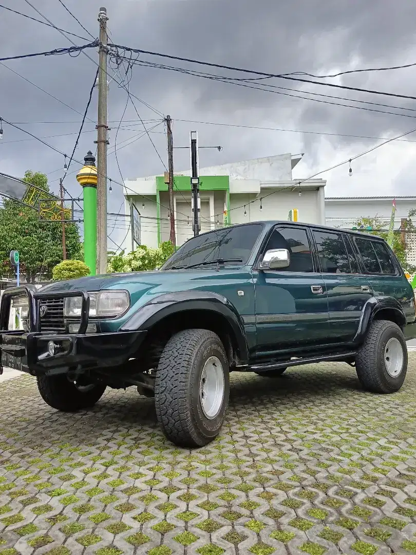 TOYOTA LANDCRUISER VX 1997 ISTIMEWA