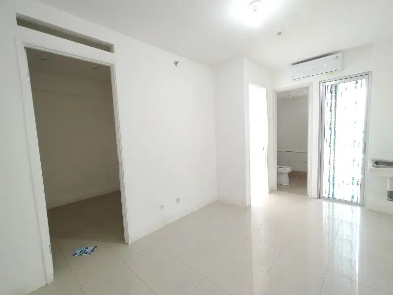 Jual ( SHM ) murah Apartemen Bassura City 2 BR kosongan Hanya 400 JT