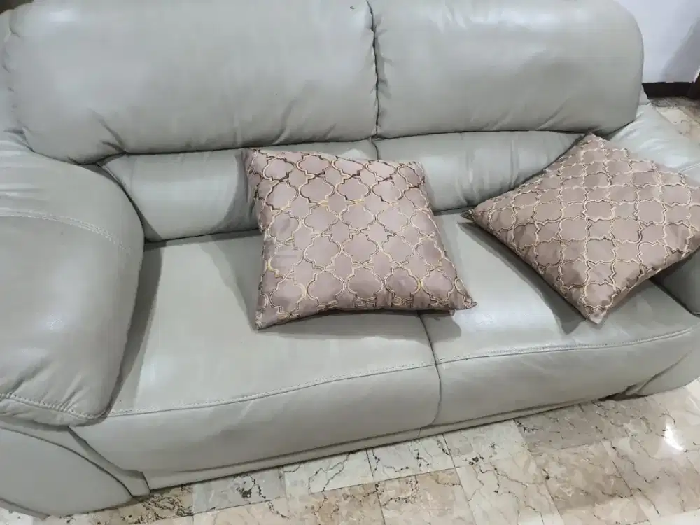 Jasa cuci sofa kasur jok mobil