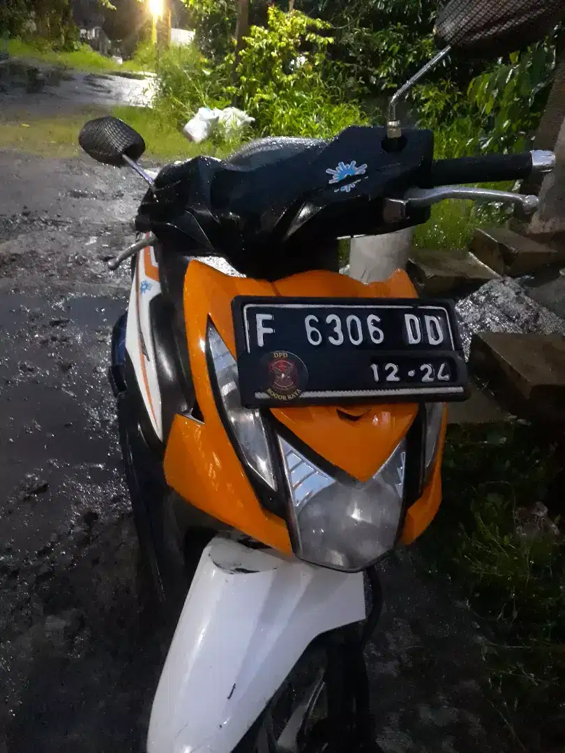 JUAL MOTOR HONDA BEAT PUTIH ORANGE