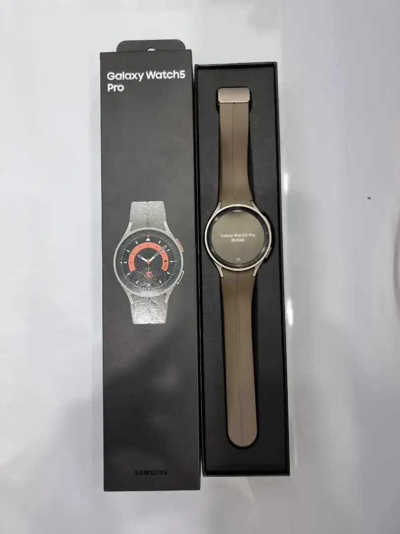 Samsung Watch 5 Pro 45mm Gray Titanium Ex Garansi SEIN -MasterCom