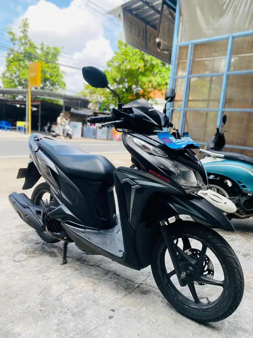 Vario 125 hitam deva motor