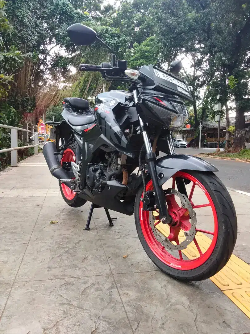 DIJUAL CASH SUZUKI GSX S 150 THN 2019 SIAP PAKAI