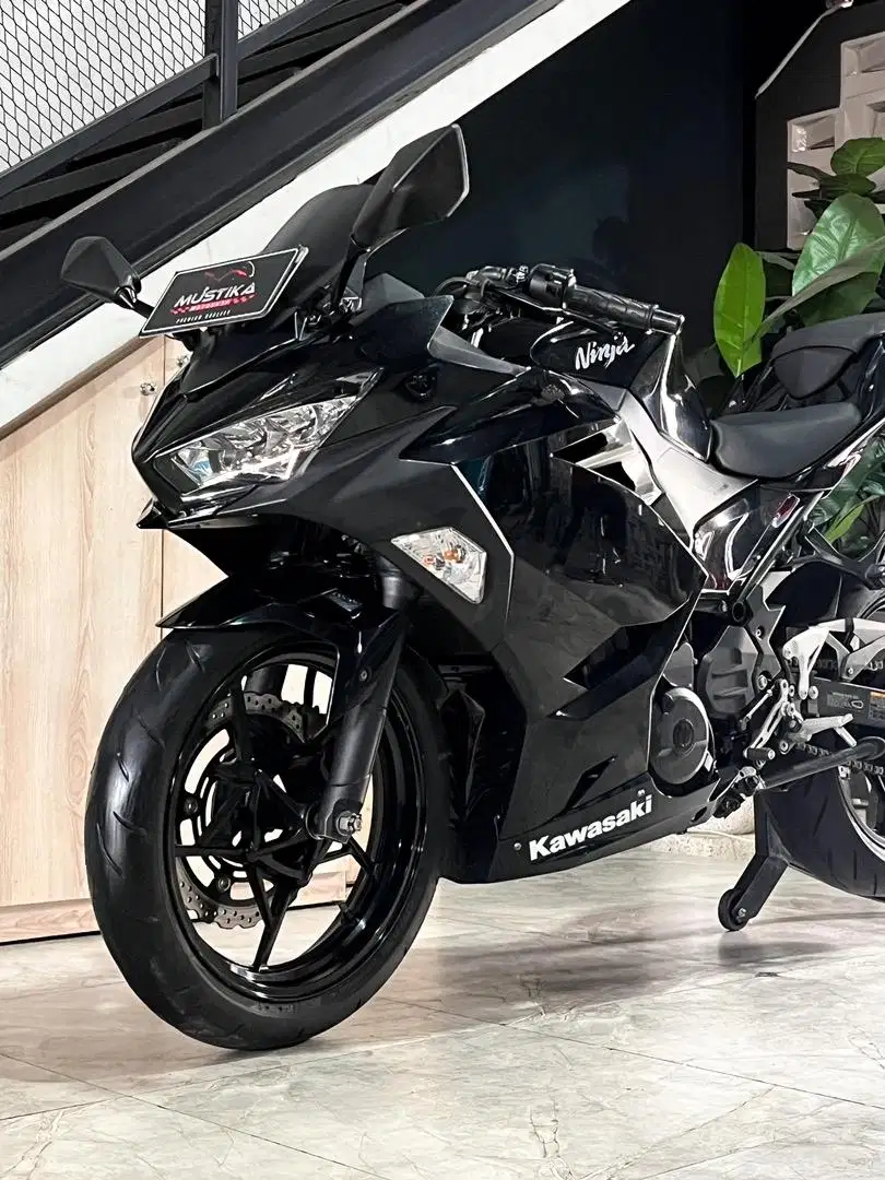 Terbatas‼️Kawasaki Ninja 250 FI th 2018 - Ayu Mustika