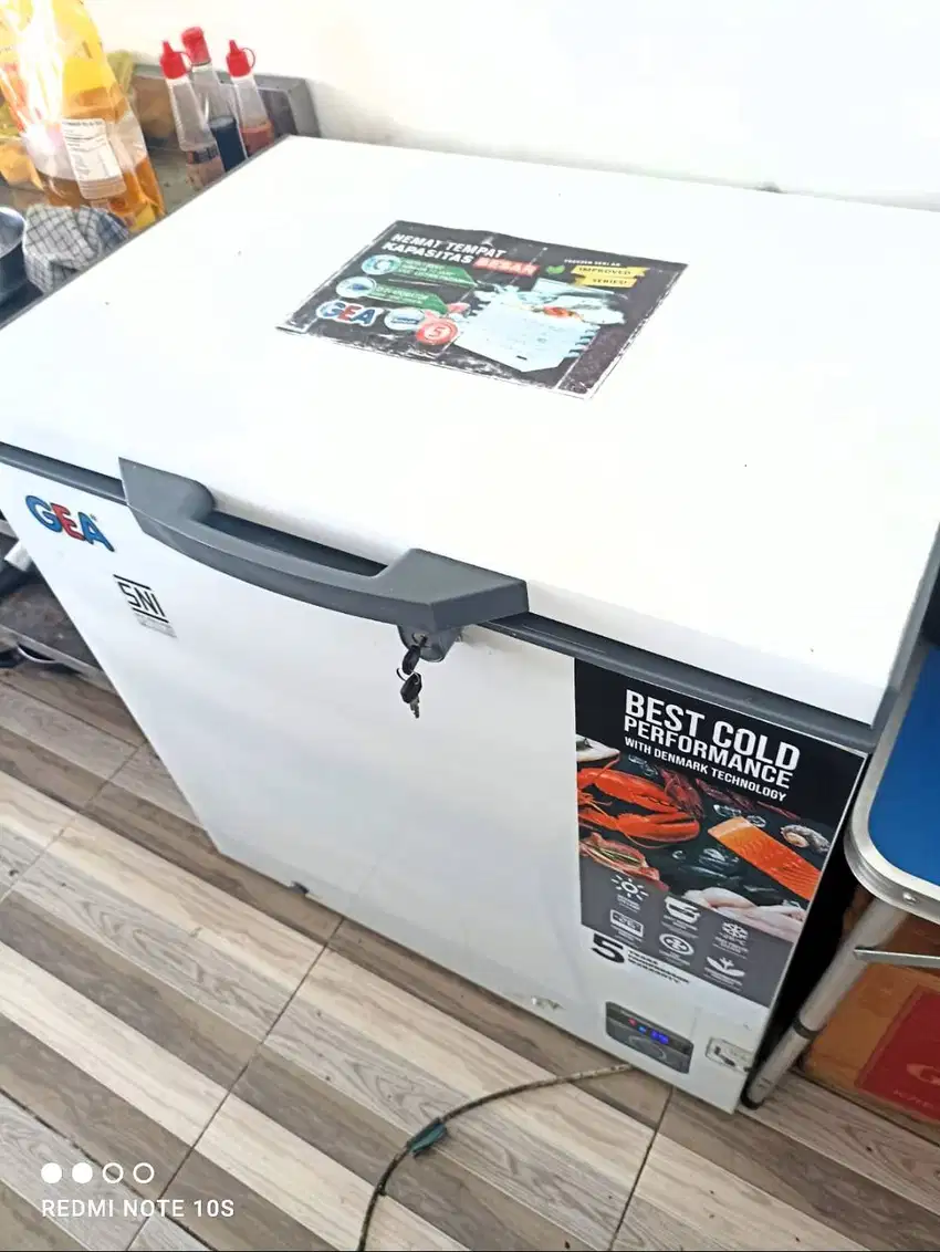 Freezer Box GEA 210L Normal Siap Pakai