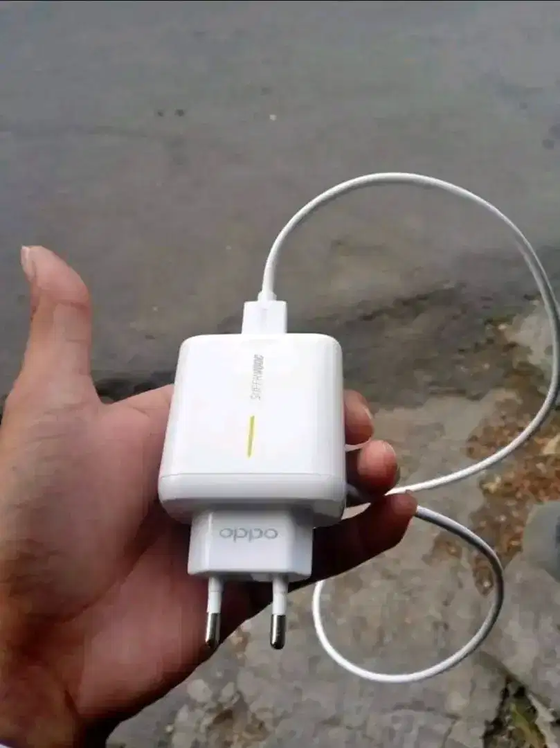 Charger original bawaan handphone Oppo Reno 6 5g