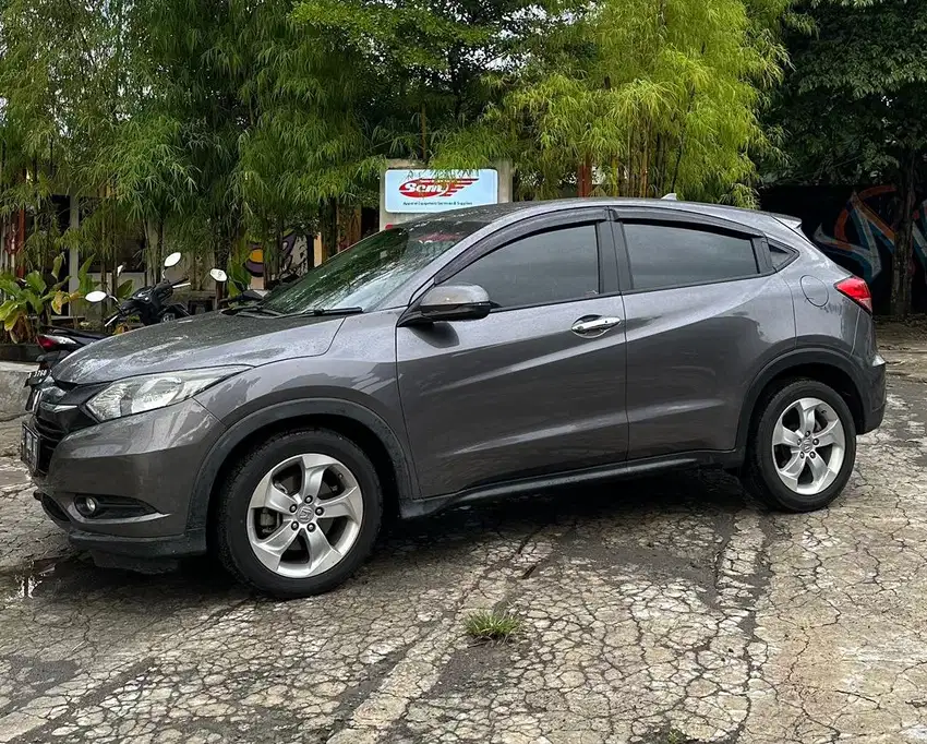 HR-V E 2016 (akhir) Matic, Tangan Pertama Dari Baru, Masih Atas Nama