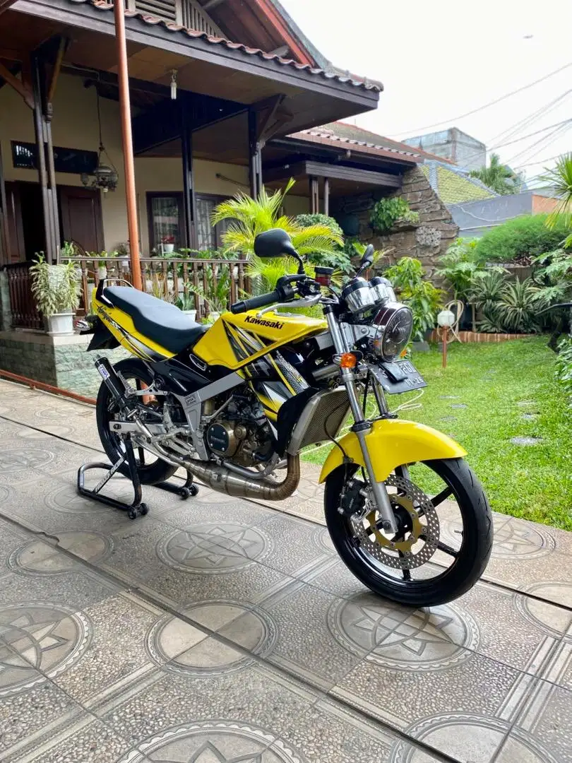 Ninja SS kuning