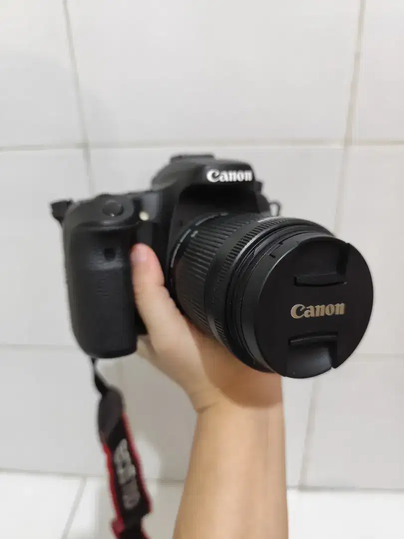 Canon 70D + kit 18-55mm