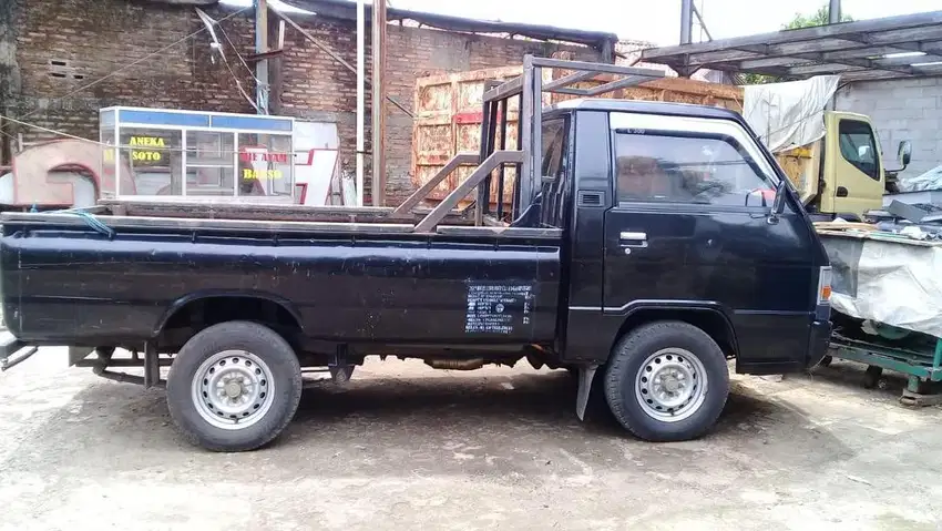 Mitsubishi L300 Tahun 2017