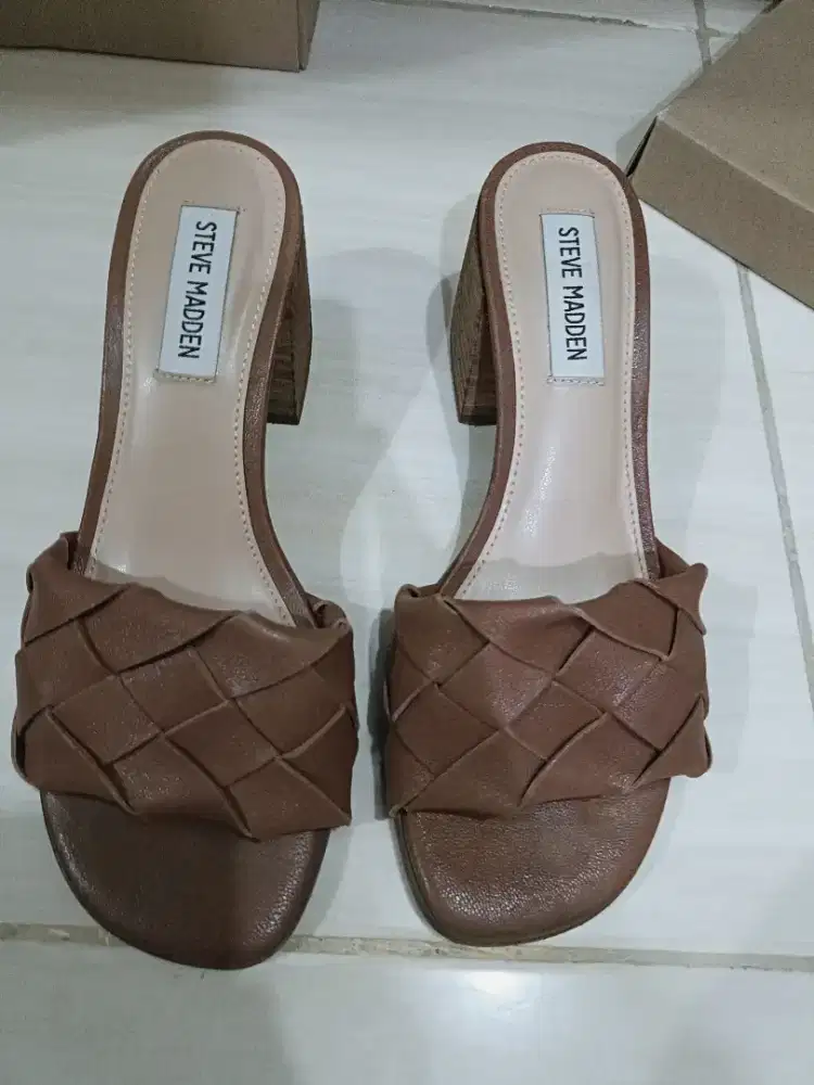 Dijual steve madden ukuran 36,5