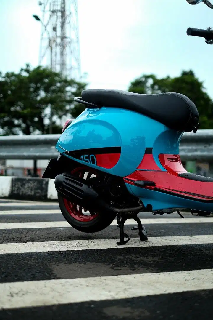 VESPA PRIMAVERA S 150 COLOR VIBES