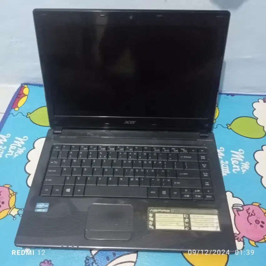 Laptop acer 4752 core i3