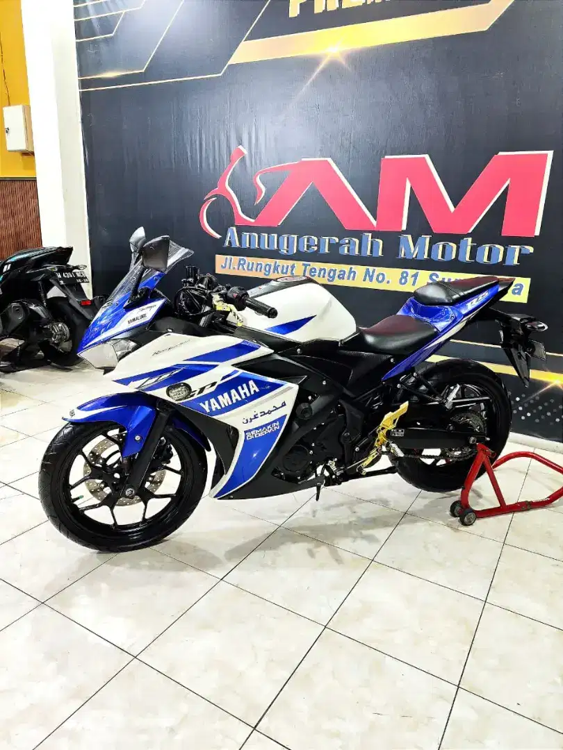 Unit istimewa Yamaha R25 2015 km 8rb. Anugerah Motor rungkut tengah 81