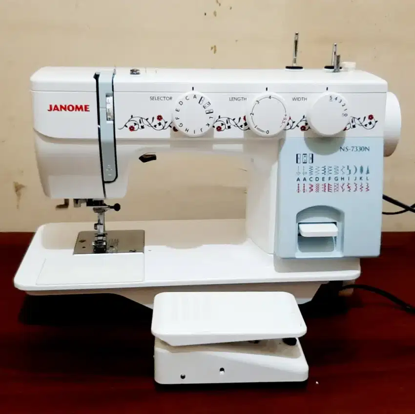 Janome ns7330n preloved