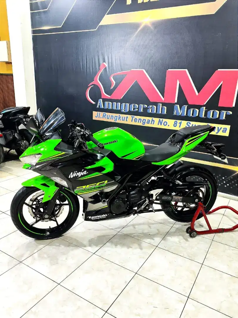 Ninja 250cc KRT SE 2018 km 18rb asli. Anugerah Motor rungkut tengah 81