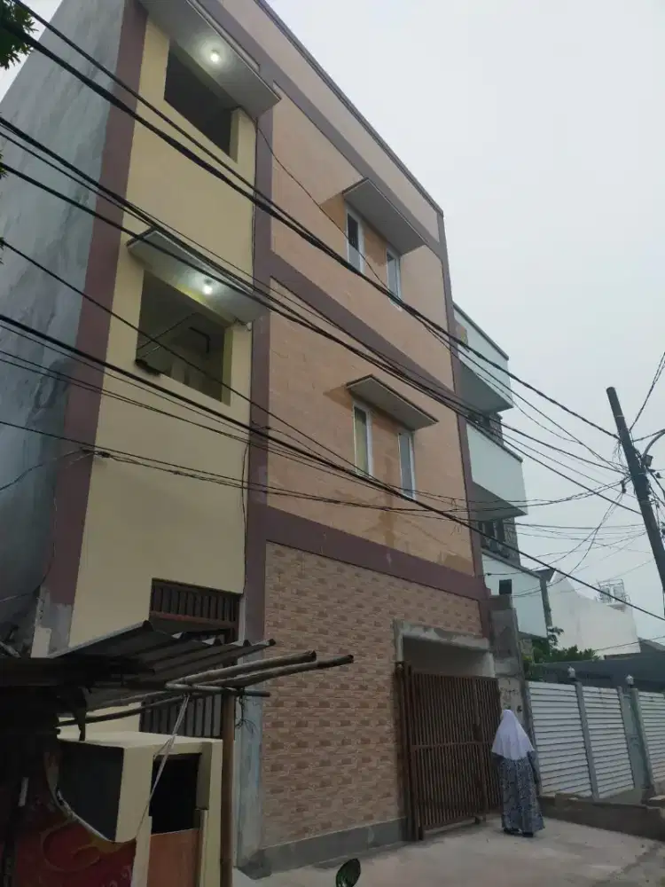 Kontrakan 2 kamar Lantai 1 ada Garasi