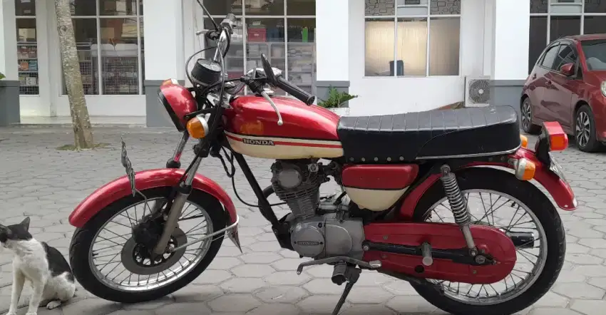 Honda gl 100 k5 th 1980