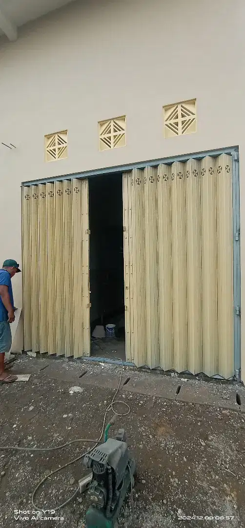 Pintu harmonika