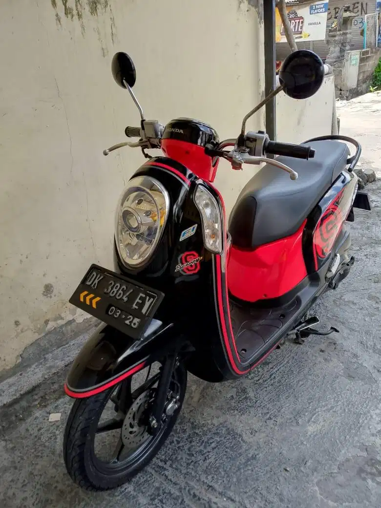 Honda Scoopy Fi 2015 Hitam Merah!!