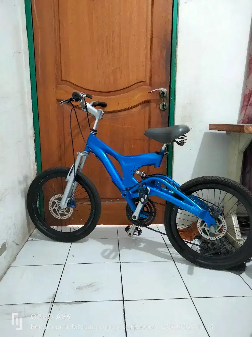 Sepeda anak BMX ukuran 20 Doble cakram.