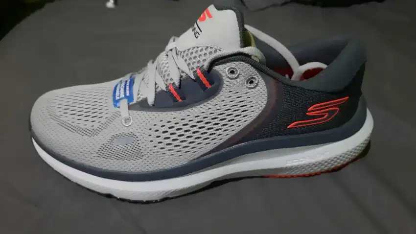 Sepatu running Skechers Go Run Pure 4 original new