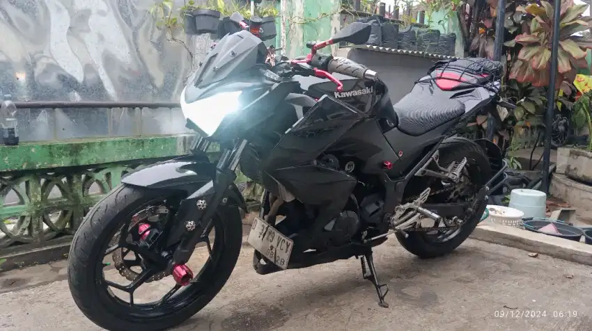 Kawasaki Z250 Series bisa TT