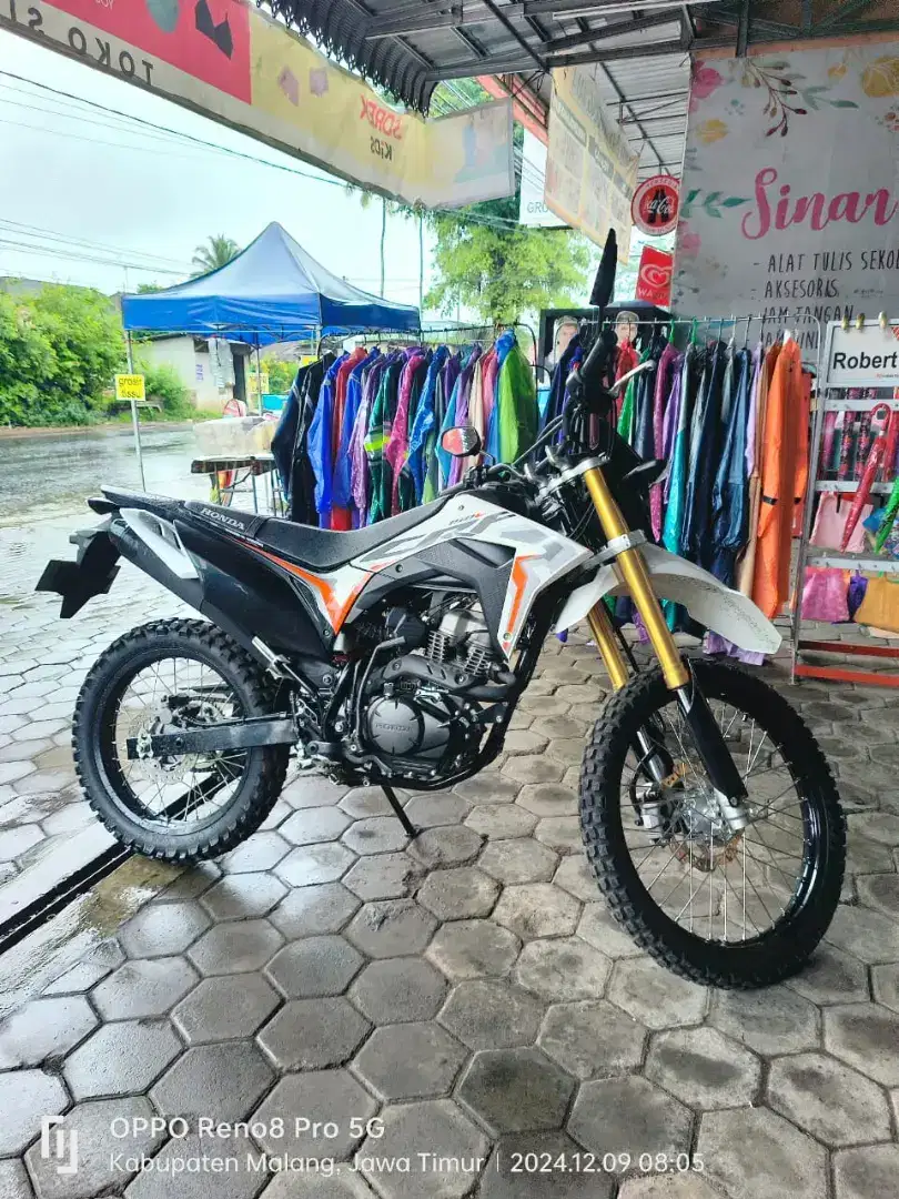 HONDA CRF 150L TRAIL.