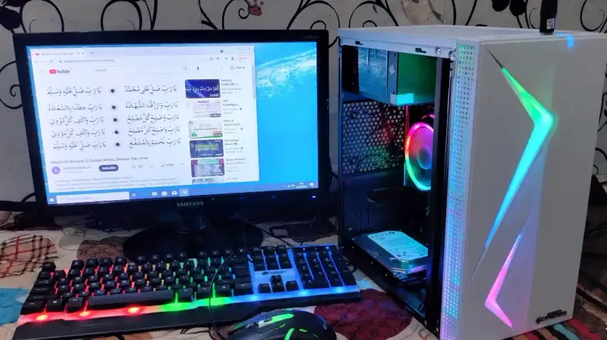 PC FULSET AMD A8 7650K RAM 8 GB HDD 500 GB MONITOR 19 IN MASIH BARU