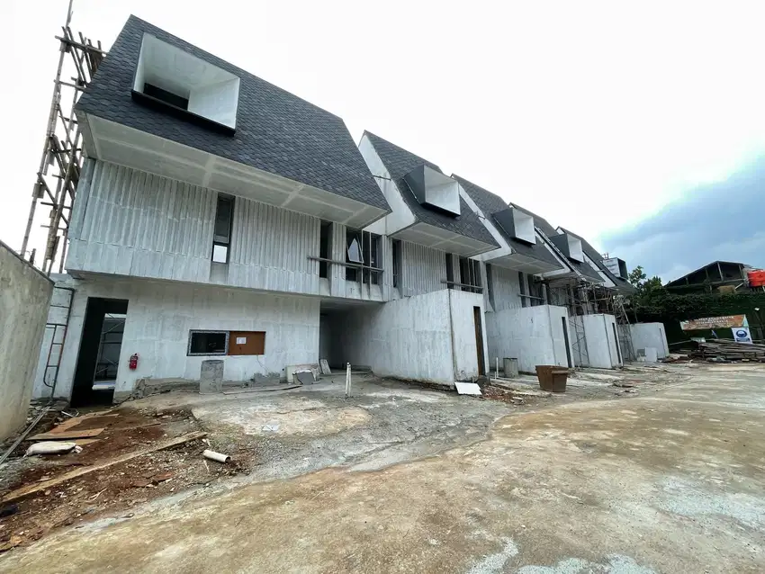 DIJUAL BRAND NEW TOWNHOUSE CILANDAK AREA DAPATKAN HARGA PERDANA