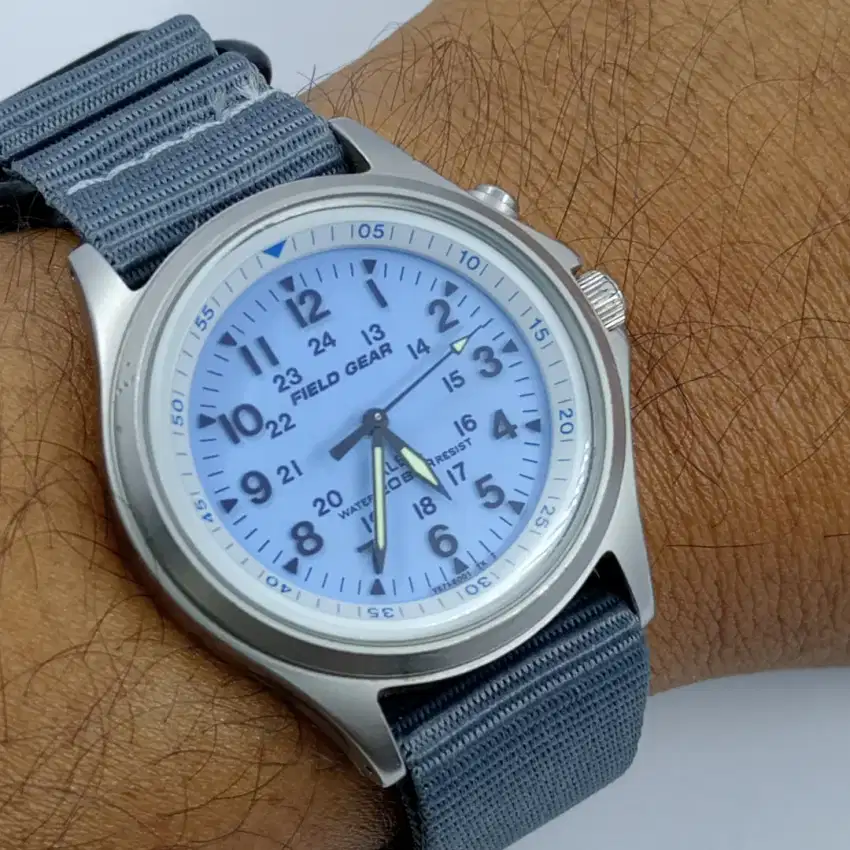 Jam tangan vintage Alba field gear military ice blue dial